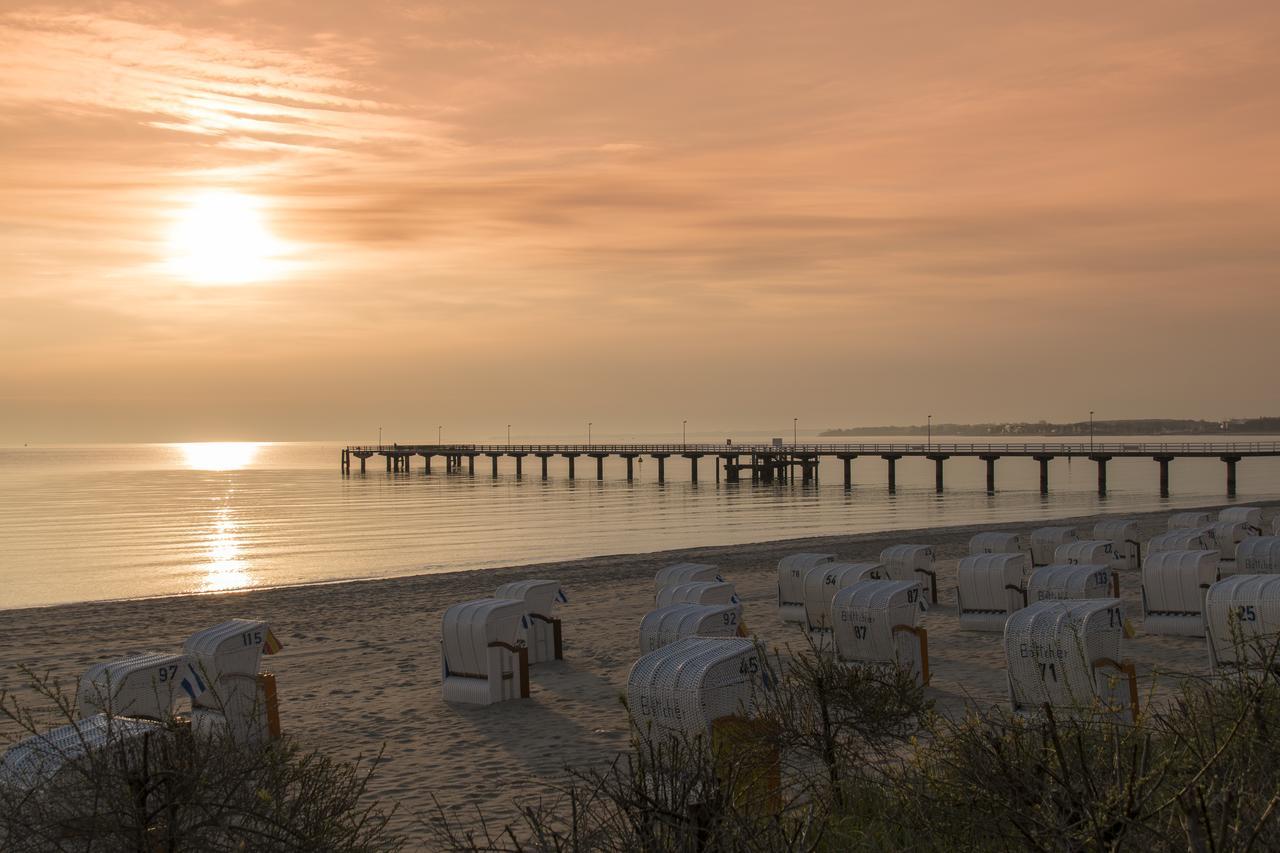 Landhaus Carstens Timmendorfer Strand Buitenkant foto